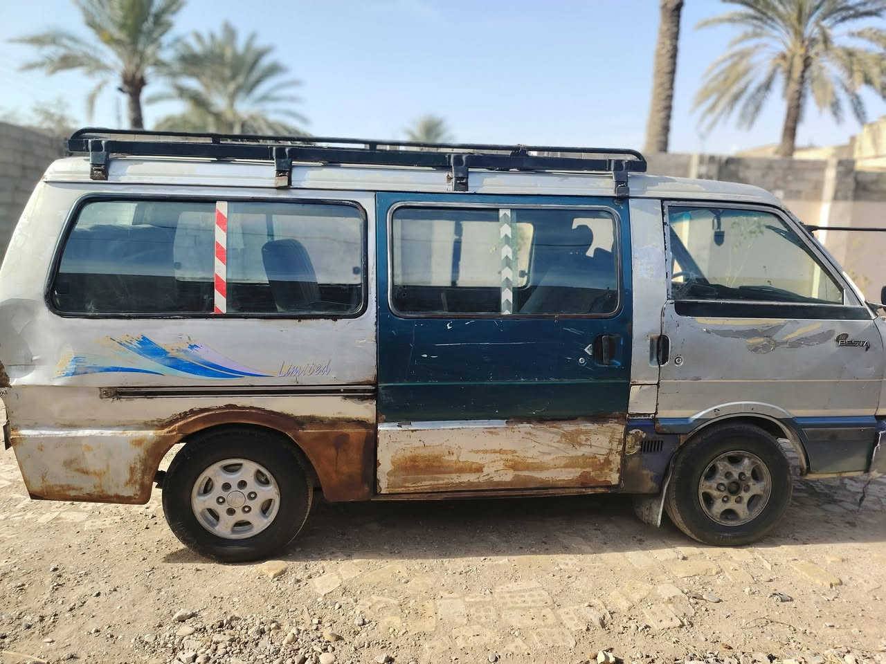 السلام عليكم شباب كيا بسته تعمير جديد  رقم الاماني موديل 94 شرط تحويل
كير مكينه اسكن مكاني بغداد قرب جسر الفرنسي سعر ٢٣بيه مجال نوقصه موجوده اليت دبل شاره سطاب رقم***********
