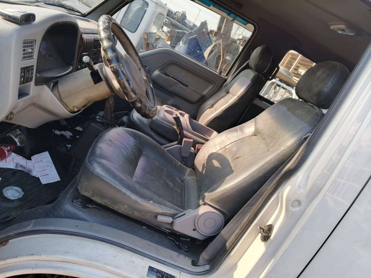 للبيع 
قمارة دبل ام عيون 2004 مع البدي 5 حلقات 
ام الحاكية داخل جلد حاوية  وضع شركة
 الشراي يتصل *********** 
بغداد الحي الصناعي كسرة وعطش
ملاحظة 👈 لا يوجد محركات
