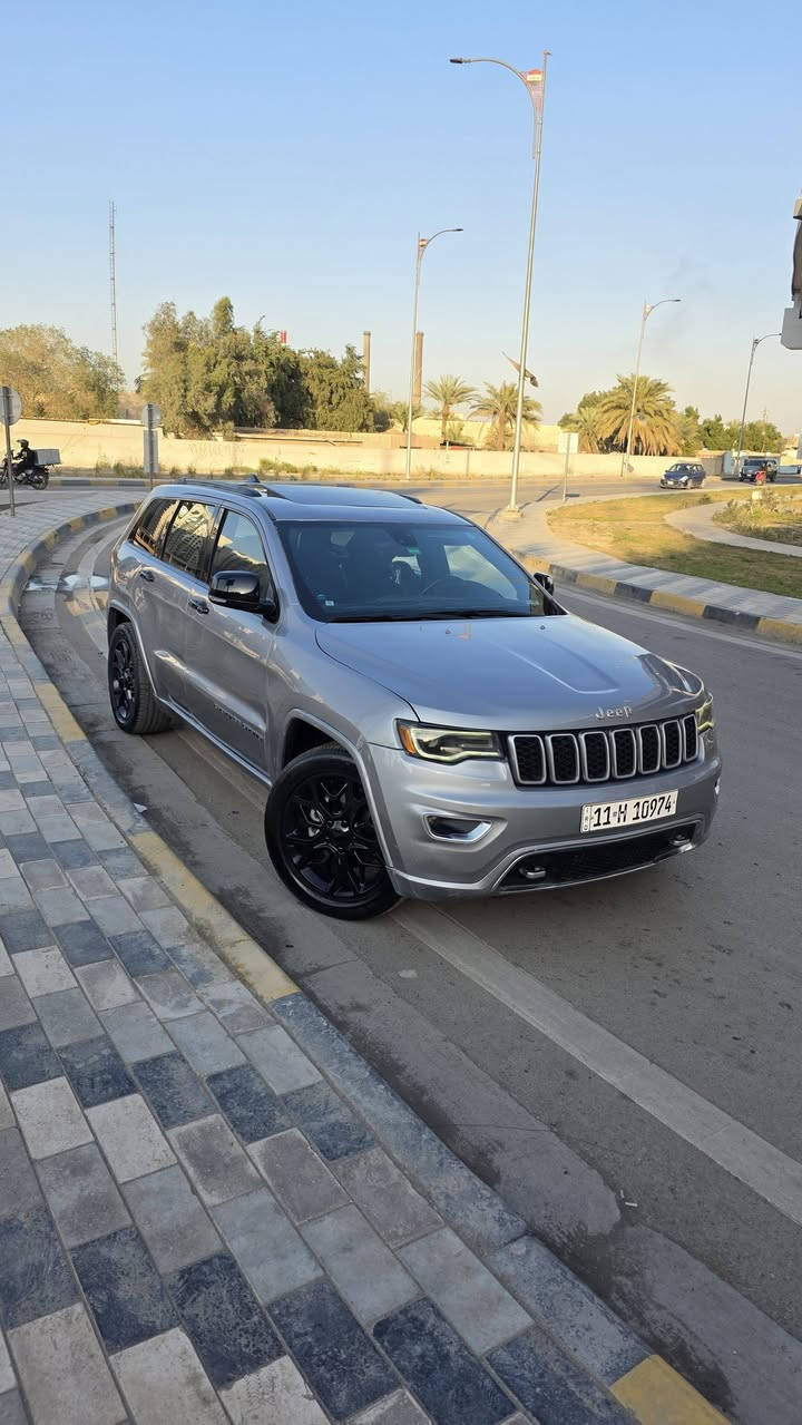 سلام عليكم
جيب ٢٠١٨ لمتد بلاس  محرك ٣٦٠٠ 4×4 رقم بغداد باسمي 
سياره فول الفول للاخير 
بانوراما 
كشنات جلد وكهرباء ووتدفئه تبريد
ستيرن كهرباء تحكم ستيرن شفتات
شاشه جبيره كامره دوارره 
حساس امامي خلفي رادارات 
ويل كب ٢٠
اشاير بلمري 
سياره صبغ حزام بدون دواخل ابدد 
كير محرك اكسلات كفاله لا فتح ولا تبديل 
عارضها ١٦٣ ومجال بسيط
مكاني بغداد الكرخ
***********
