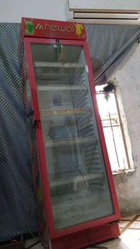 ثلاجة • نضيفة