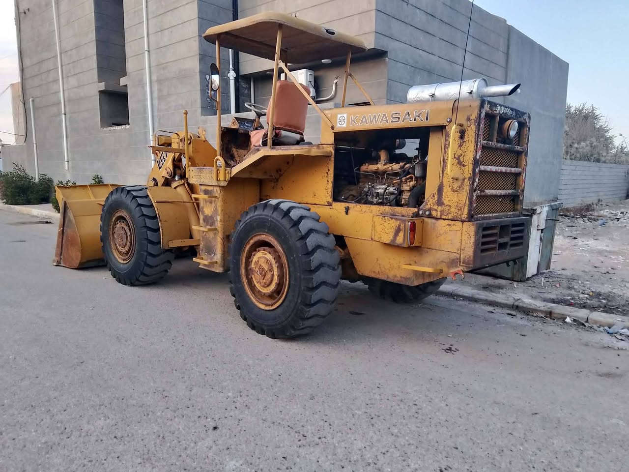 شفل عادي محرك بي موديل 81 رقم ديالى انكليزي مكان الشفل رمادي الاتصال ***********
