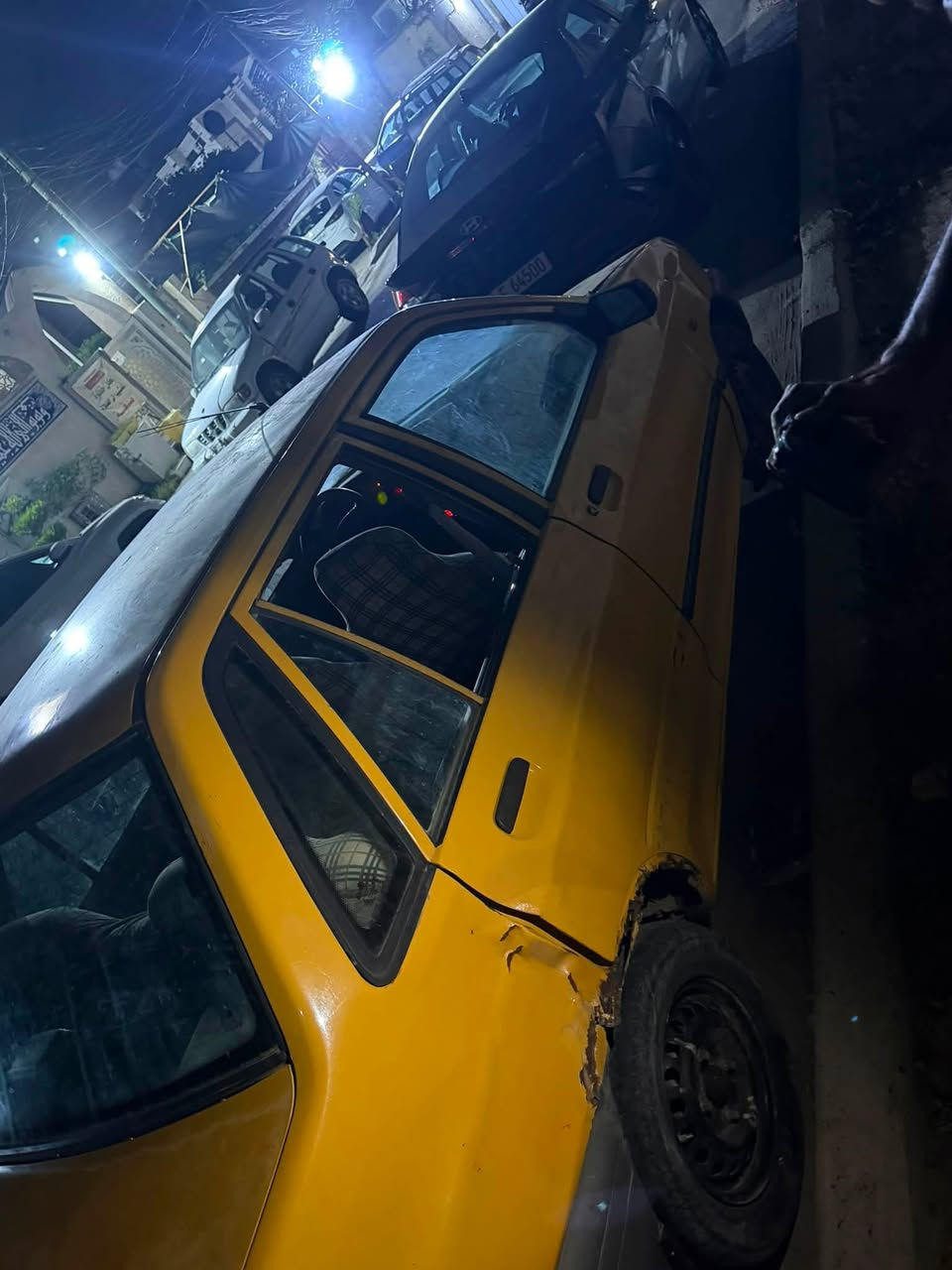 سايبا موديل ٢٠١٢.  قفل ١٧ ابيع كوم حديد  السياره بسمي تحويل ثاني يوم
***********
