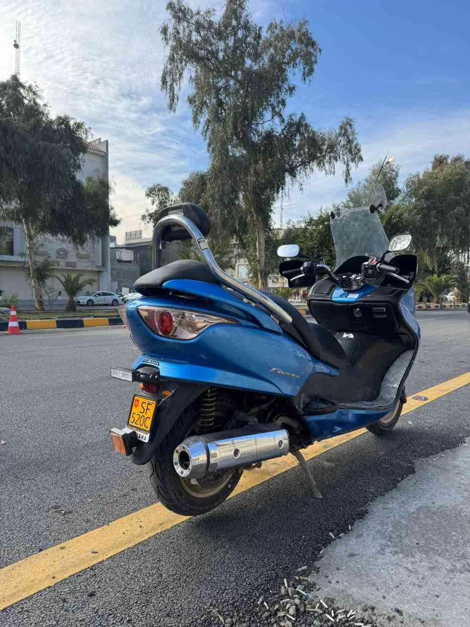 السلام عليكم ورحمة الله دراجه فورزا 0.9 مكينه مكفوله مملعوب بيهة تزويد لدات خلفيه جامه طويله وسستم صوت بلجنطه كامل سيبايه خلفيه قبل كم يوم مسوين ادامه كامله عليهة من تبديل كلجات وتايرات امامي خلفي جديد فضل من الله ممحتاجه شي ومصروف عليهة كلش هوايه مال جناي يعني تشغل وتطلع متواجدة اليوم وباجر بلمنصور وبعدهة متواجده بلزعفرانيه صاحبهة منتسب ونزوله سبوع الجاي 
هذه رقم تليفونه اي استفسار الاتصال على هذه الرقم 

***********
شباب اني مكلف بلنشر لتدخلي خاص يعني اتريد اتصل وصاحبهة ميقصر وياك السعر المطلوب مليون و٤٠٠ وبيهة مجال بسيط للشراي
