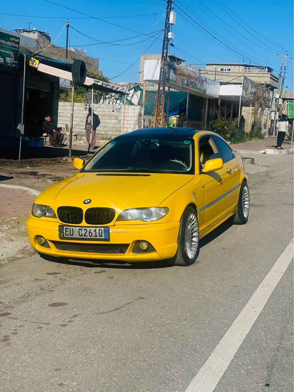 Bmw e 46 
Makinay 30 dabl dejtal  
Sayaraka ta ble paku jwan mawatawa hamo gyani lasar daqe sharykaya taybataw ganjanaya modie 2006 bo nuqsani magare ful ful mwasafat sardu garmi eshaka taqaw raqay nya makenaw geru aksl u karabay bashart sayaraka  50 yak toz majal 
Gorenawa nakam  bas froshtn 
*********** حلبجة, السليمانية
