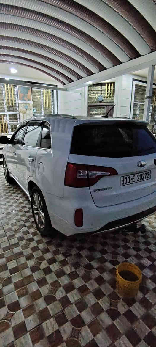 اسلام عليكم ورحمة الله وبركاته
سورنتو للبيع موديل 14 أمريكي فول مواصفات ثلاث قطع صبغ بدون دواخل بغداد انكليزي سعر 160

***********
