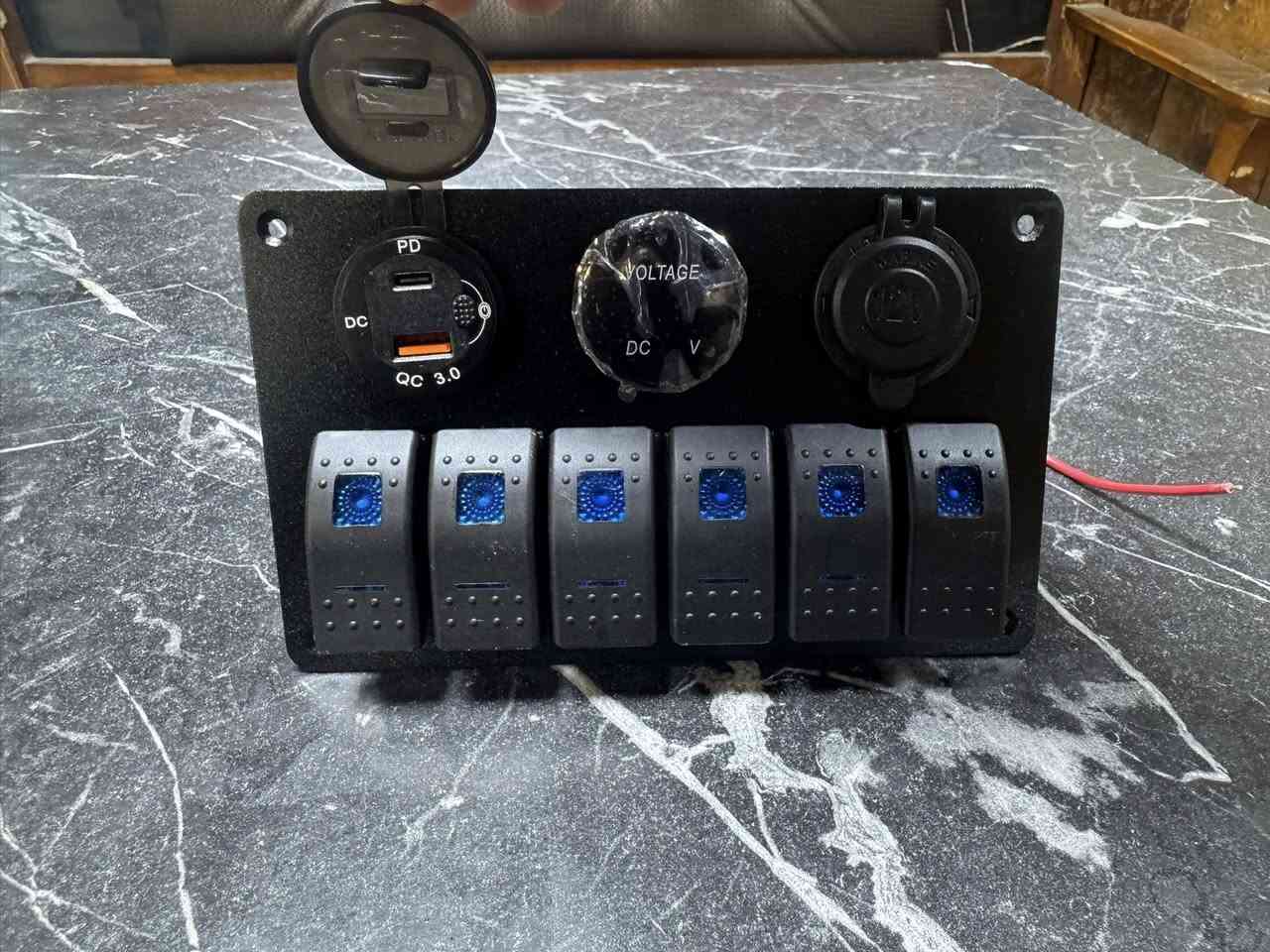 وصل  بورد دكم حجم كبير 8دكم و 6 دكم معا شاحن يوس بي. تايب سي


**إذا كنت صاحب هذا الإعلان وتريد حذفه لأي سبب، رجاءا أرسل رسالة إلى الدعم الفني**