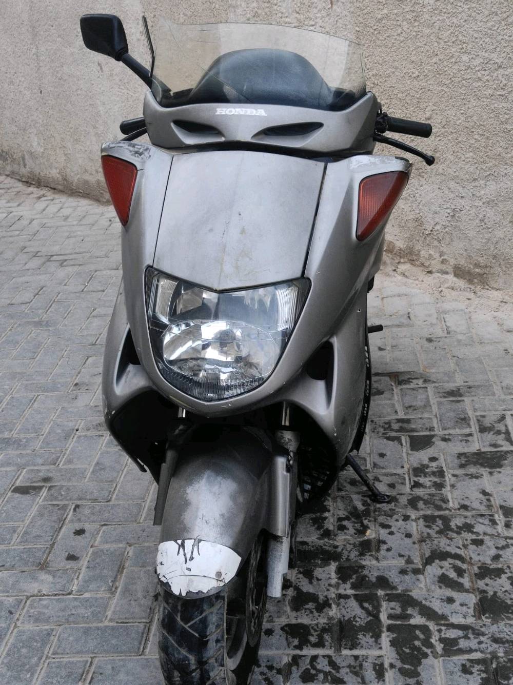 سلام عليكم درجة صفر اربعه البيع طافيه بس كابريتر وباتري دراجه بس هذن نقصه ودراجه خير من الله مكينه ما مفتوحه مدينه الصدر قطاع 28 بيه مجال 