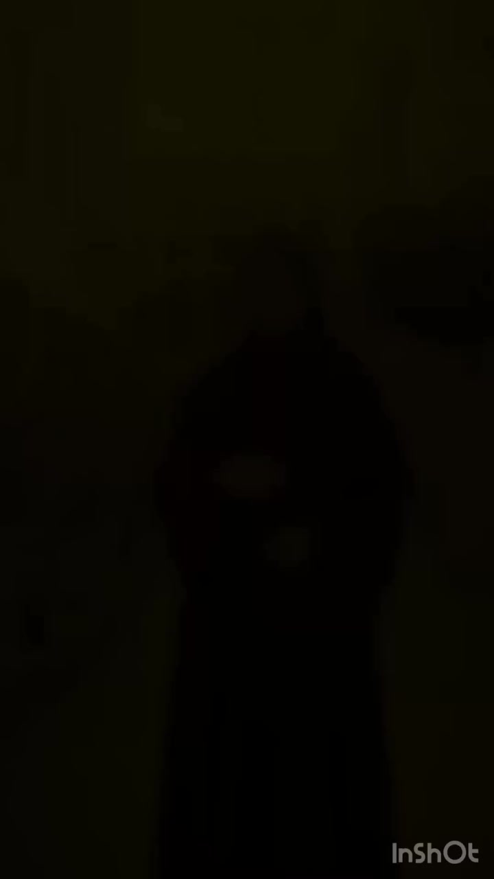 للأصالة عنوان، وللأناقة تفاصيل لا يتقنها إلا من عشق التميز.. صاية بتصميم يجمع بين عبق الماضي وعصرية الحاضر. دقة في الخياطة، واختيار لأجود الأقمشة لتكوني دائماً الأجمل." ✨👗
#صايات #صاية_نسائية #خياطة_عراقية #خياطة_صايات #زي_عراقي دشاديش_نسائية خياطة_فصالات فصالات_عراقية أزياء_عراقية


**إذا كنت صاحب هذا الإعلان وتريد حذفه لأي سبب، رجاءا أرسل رسالة إلى الدعم الفني**