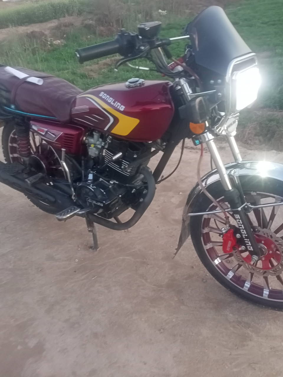 سلام عليكم دراجه موديل ٢٦ اوراق كامله سعر ٧٧٥ وبيها مجال مكاني بغداد قرب جسر الفرنسي شراي يدخل خاص


**إذا كنت صاحب هذا الإعلان وتريد حذفه لأي سبب، رجاءا أرسل رسالة إلى الدعم الفني**