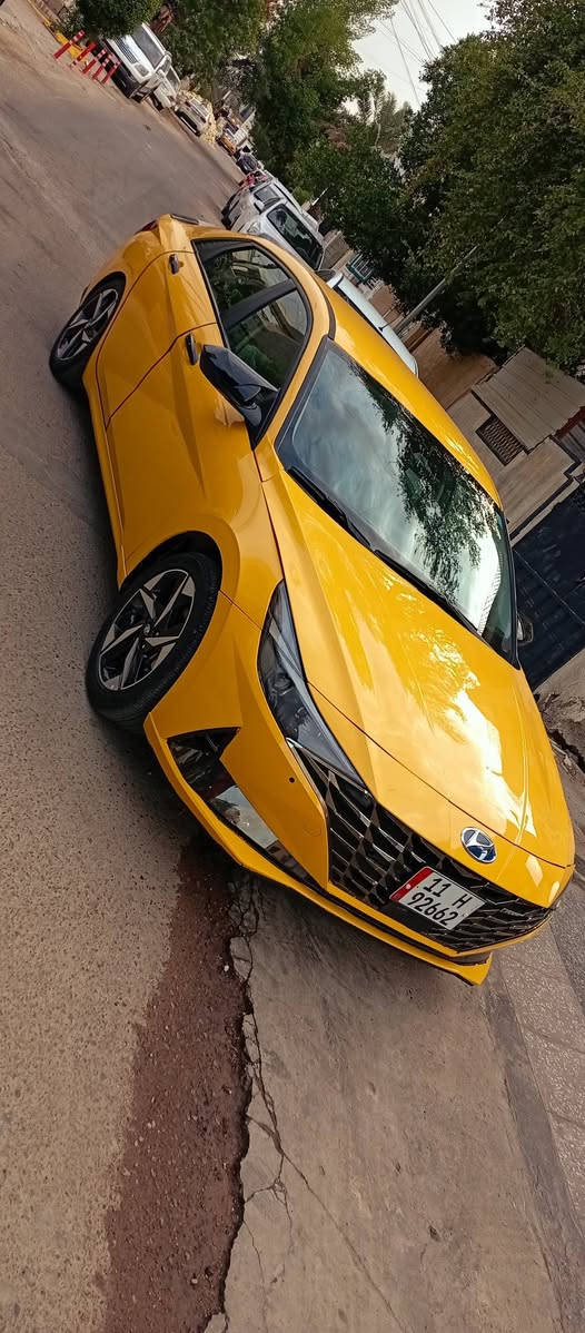 السلام عليكم النترا 23 فول عده الفتحه مكينه 2000 ماشيه 32 رقم بغداد بسمي بيها منضومه غاز وجاهزه السياره للخير السونار والحادث خاص السعر 135 وبيها مجال شي بصيط مكاني بغداد الاعضميه ***********
