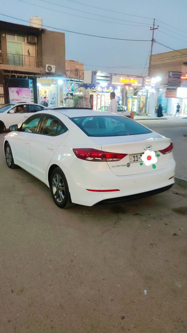 سلام عليكم الانترا خليجي مكفوله كفاله عامه سياره كير عادي 7 نمر
فته سقف
اربعه دسك
شاشه كبيره
كامره اصليه دواره
خمسه ويل كب اربعه دسك
تحكم صوبين السعر 130 وبيها مجال
***********
