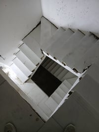 خلف سراميك • ديكور منزلي