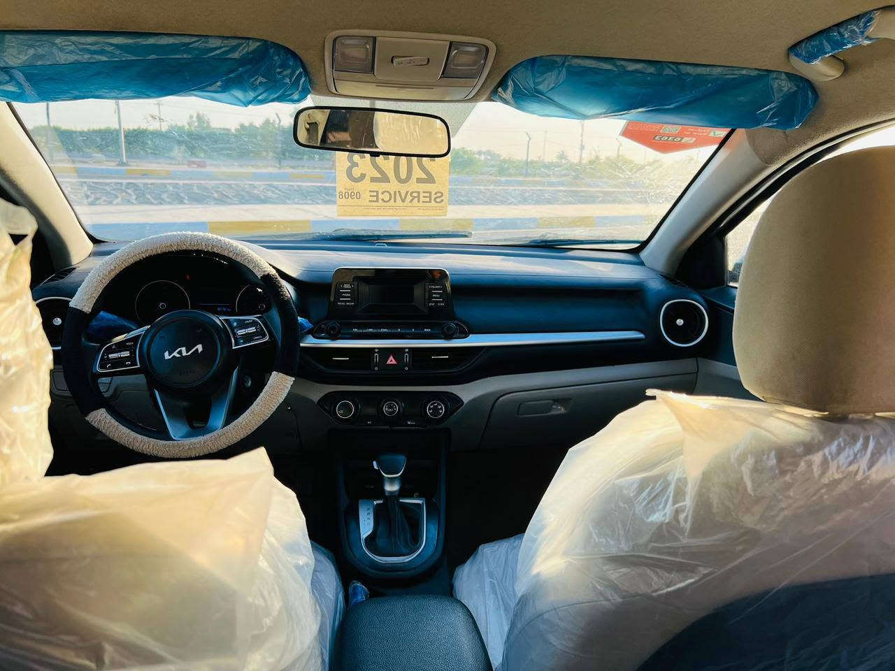 سيراتو خليجي موديل 2023 مرقمة اربيل تحويل مباشر أو وكالة السعر 125 وبيه مجال للطيبين مواصفات عادية بيه صبغ قطعتين فقط العنوان واسط ***********
