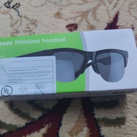 سماعات ايربود • نظيف • جميل