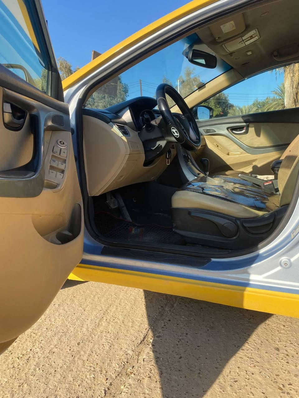 سلام عليكم النتره موديل 13 امريكي 
رقم بغداد  بسمي مكان بابل 
***********
سعر 92
