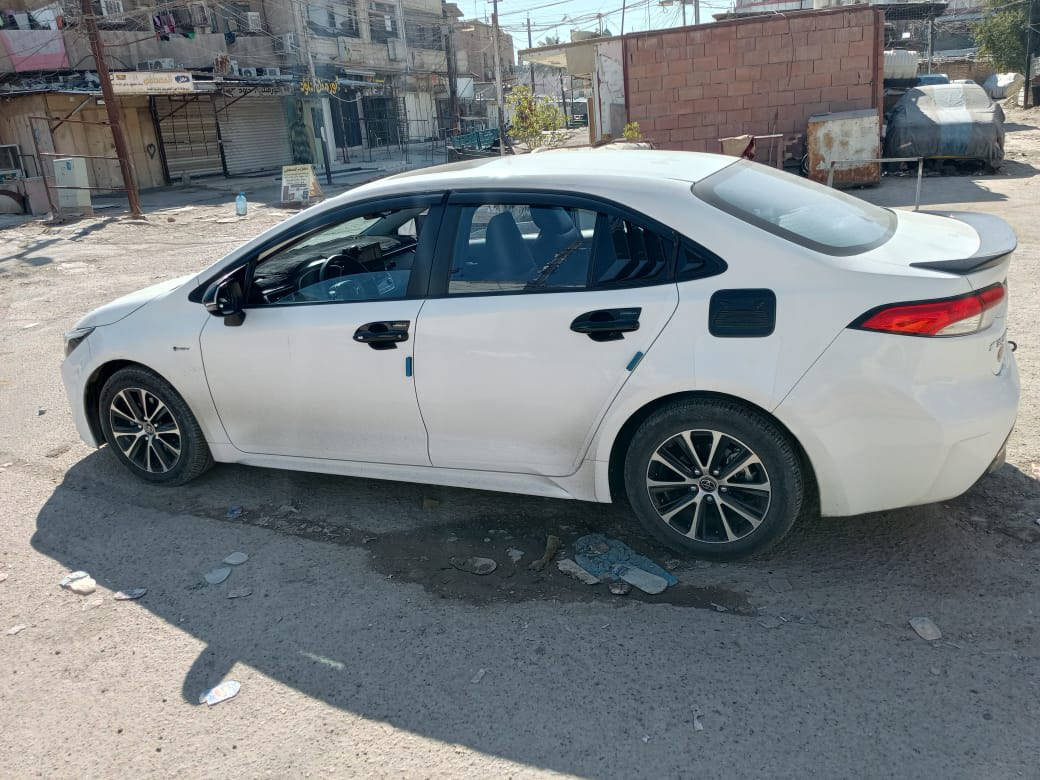 يالله السلام عليكم كورلا للبيع موديل2025 السياره فول داخل احمر كشن كهربائي السياره نضيفه كلش السعر اتصل ع رقم ***********واتساب بي فقط
