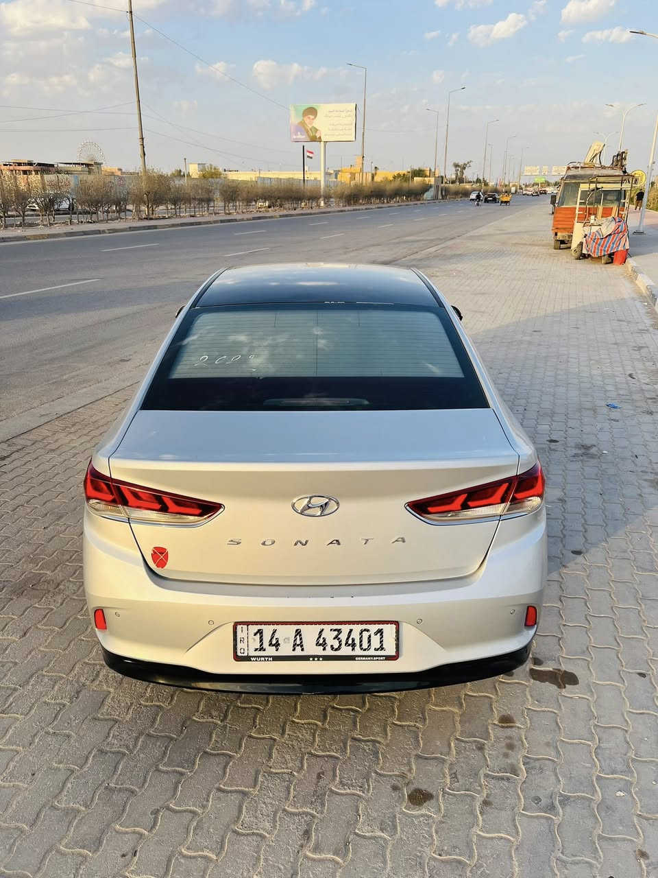 للبيع. سوناتا موديل 22 وارد كوري كفاله عامه من كلشي  رقم بصرة بسمي  فول مواصفات عده البصمه  السعر 180 وبيه مجال قليل حك الجيه  ***********
