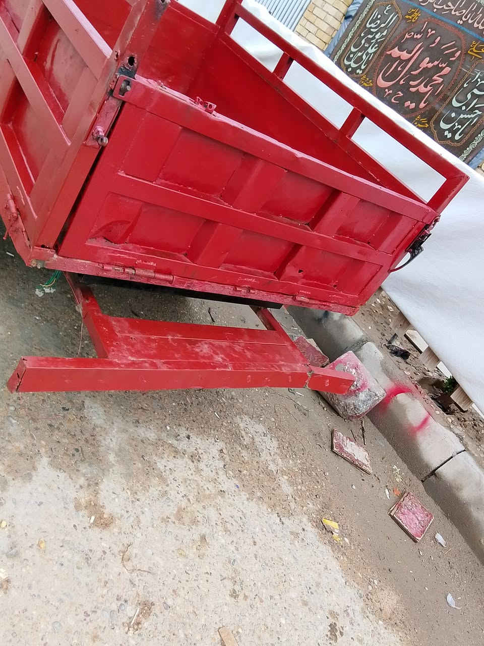 السلام عليكم ستوته للبيع نظيفه وجديده حلوه ماكينه جديده شاصيه نظيف حلو العنوان بالعماه سعر ب 850 وبيها مجال رقم الهاتف ***********
