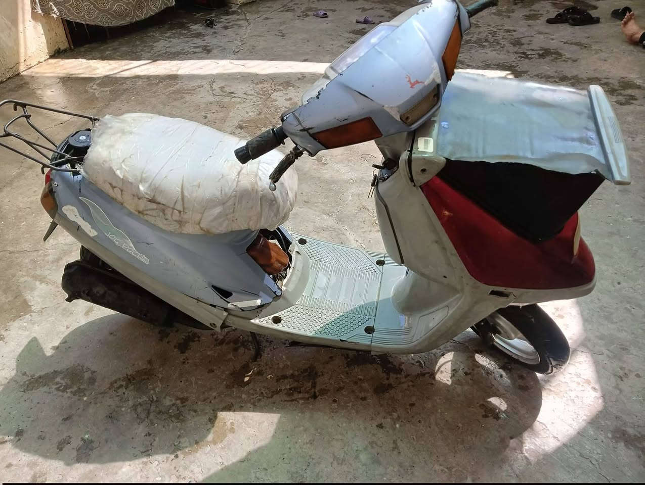 سلام عليكم  خوان ماطور للبيع نضافه كدام لعين معمر فوم وجوه بس يعوزه قجه مال بنزبن مكطوعه  125وبي بجال  بيع مستعجل ***********
