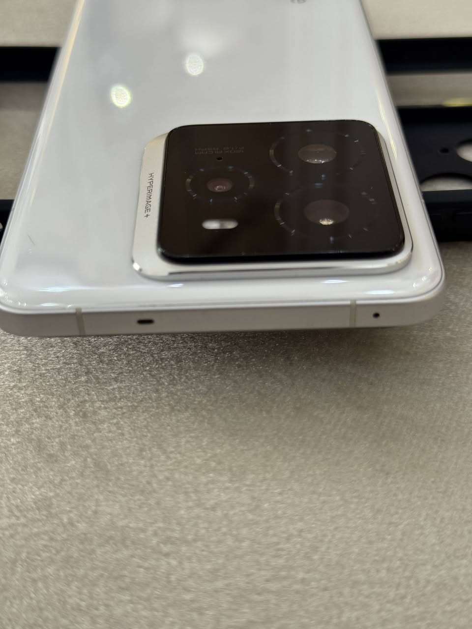 ريلمي gt 7 برو بدون ملحقات
النسخة الموجهة للصين ، روت عالمي 
نسخة 256 - 12 
بطارية 6500 بشحن صاروخي 120W
معالج سناب دراگون 8 ايليت نفس معالج S25 الترا 
اعلى مقاومة ماء وغبار معيار IP69 
شاشة منحنية بسطوع 6000 شمعة 
سستم كاميرات خرافي

النظافة على وضع الشركة ما عدا الضربة الخفيفة الموضحة بالصورة
3 حافظات وياه 

سعر 675 وبي مجال بسيط 
مكاني كربلاء


**إذا كنت صاحب هذا الإعلان وتريد حذفه لأي سبب، رجاءا أرسل رسالة إلى الدعم الفني**