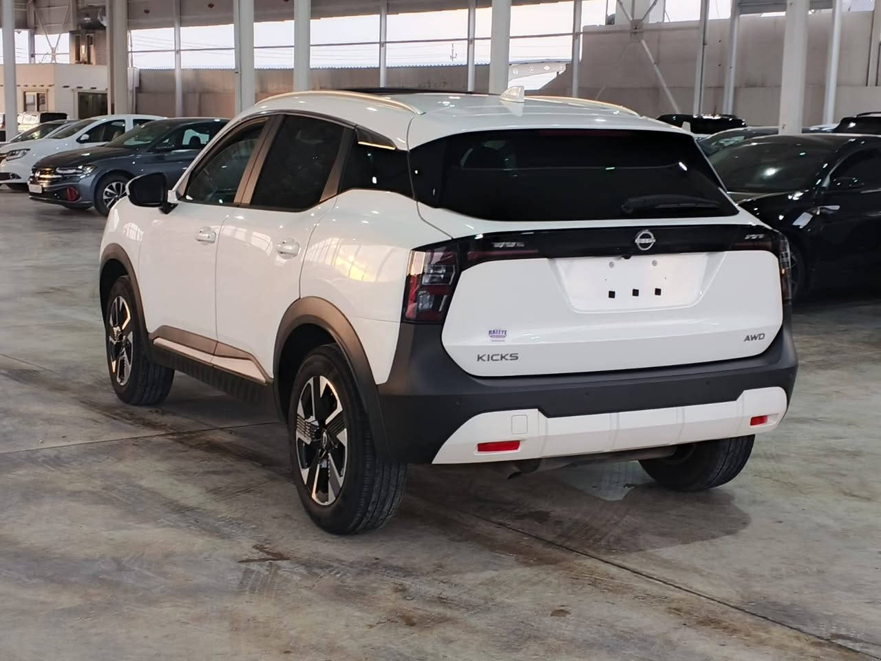 سەیارەکە بێ بۆیاخ بەسماشەڵایەوێت full لەوا مواسەفات فولترینیە گێڕومەکینەو کارەبایات بەشەرت مۆدی لێخوڕێن  ئەشیای زۆرە 4 بستۆنی بێتۆڕبۆ 
سعری خوار بازاڕ (١٧٥) 
*********** السليمانية, العراق
