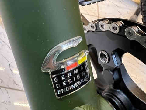 قنـ…. بلة جديدة وصلت معرض تيزاب 
گرافل gravel flat-bar
الماركة الالمانية corratec 🇩🇪🇩🇪🇩🇪
دراجة السفر على الطرق المعبدة والترابية 
لون زيتوني فخامة ورعب 💀💀💀 (بدون لمعه) 
قبضات WTB 💣💣💣
سستم سرعات 1x10  microSHIFT
بريكات هايدروليك
(جديد غير مستخدم)
بغداد - حي الاعلام 
*********** 
السعر 630 الف فقط
