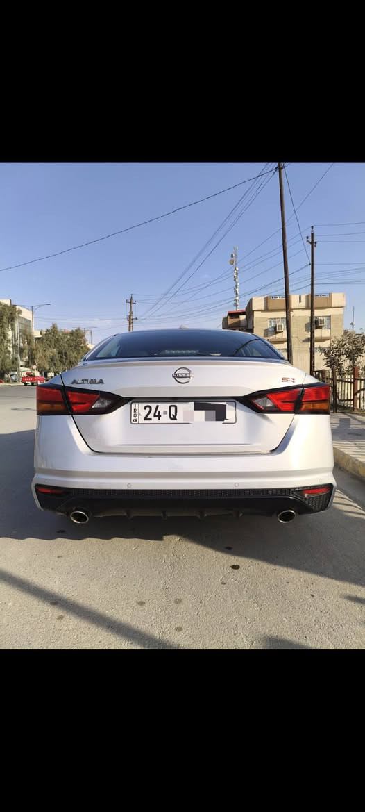 سلام عليكم ورحمه الله وبركاته إيلتما موديل ٢٠٢٤ السيارة فول عدا الاسلايت السيارة مواصفات SR كشن جلد رادارات فتل ويل جبير السيارة رقم جديد ادهوك ضرر السيارة جاملغ امامي وطرف الباب الامامي بارد ورقم الشاصي داخل المنشور السيارة السيارة ماشية ٥٠ ألف مشي امريكا السعر ١٧٦ وبيها مجال للاستفسار اتصل ***********
