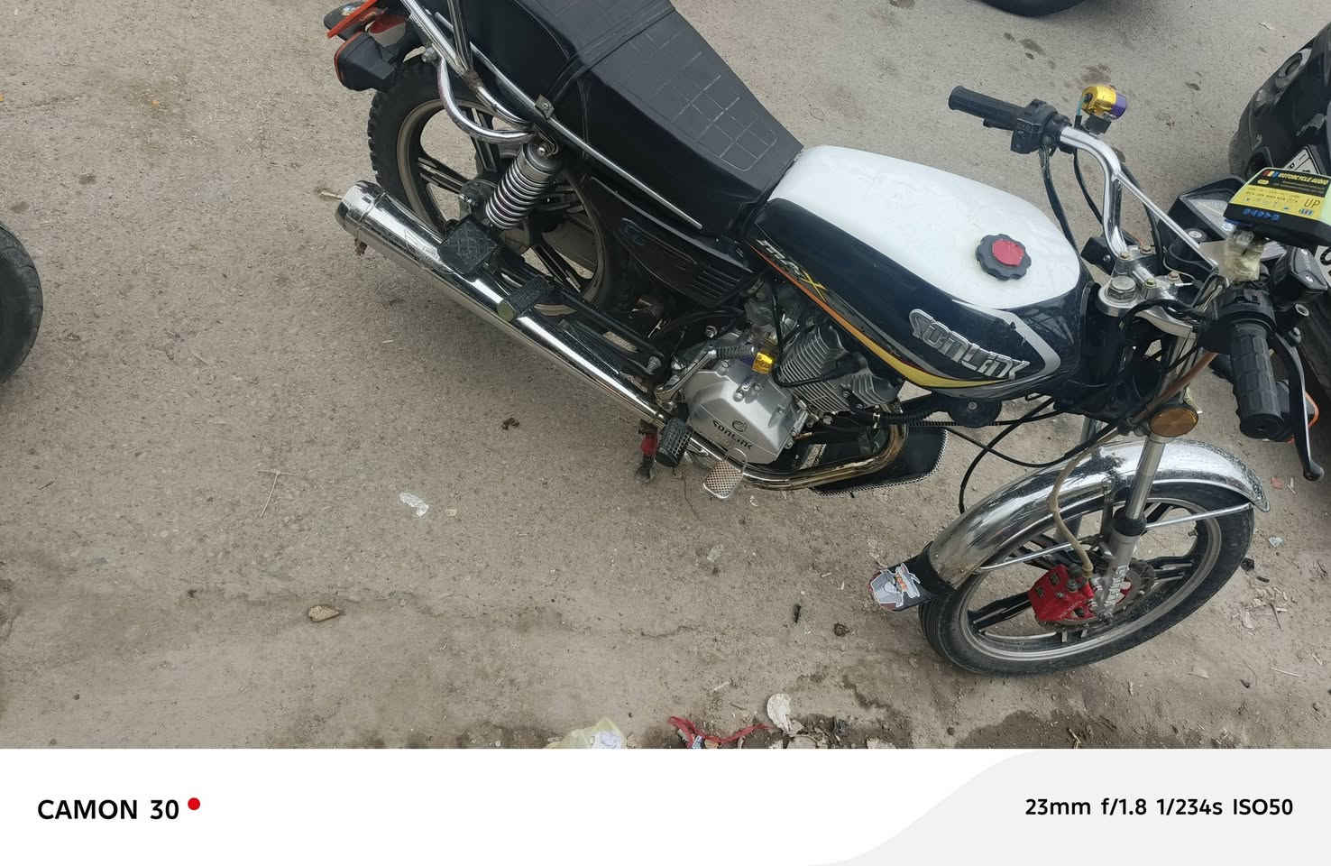 سلام عليكم دراجه سافان موديل 23دراجه كفاله السعر 650عنون كوت ***********
