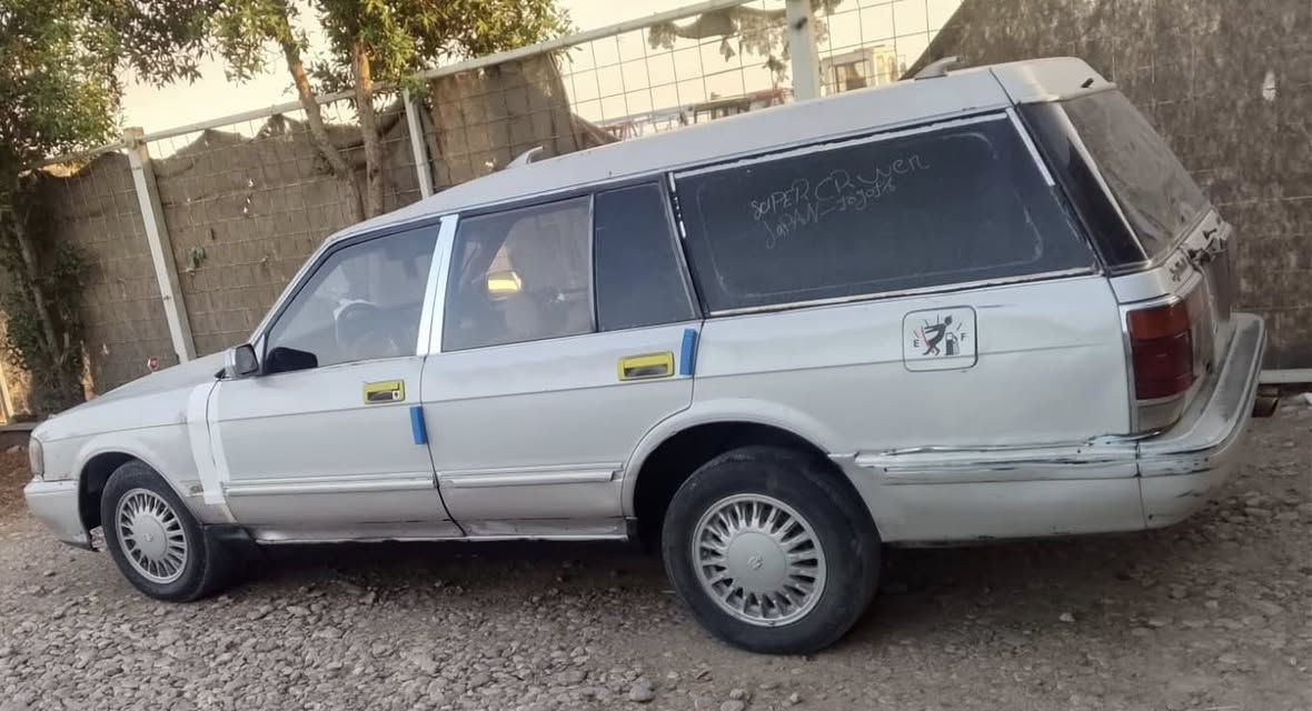 ارنب موديل 1994سياره جديده
سياره رقم جديد محرك كير خير من الله
مكاني واسط الزبيدية 
السعر    42  بيه مجال للشراي
***********
