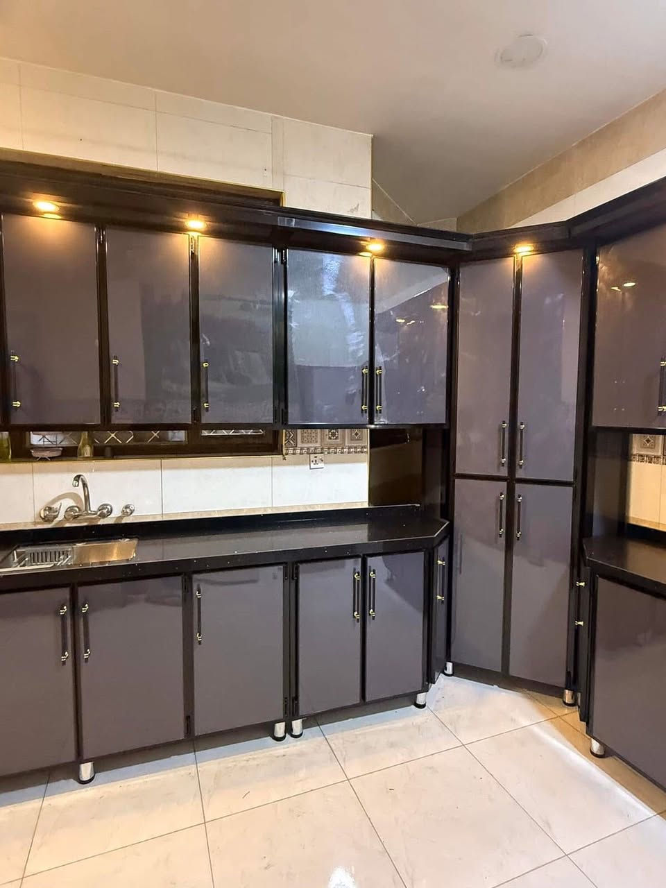 احدى اعمالنا السابقه 
مطابخ تركيه داخل خارج المنيوم عالي جوده 
مطابخ الHDF 
محجرات بجميع انواعها 
اسعارنا تنافسيه ثابته 
للاستفسار عن الاسعار مراسله الصفحه او الاتصال على رقم ***********
او مراسله على واتس اب
