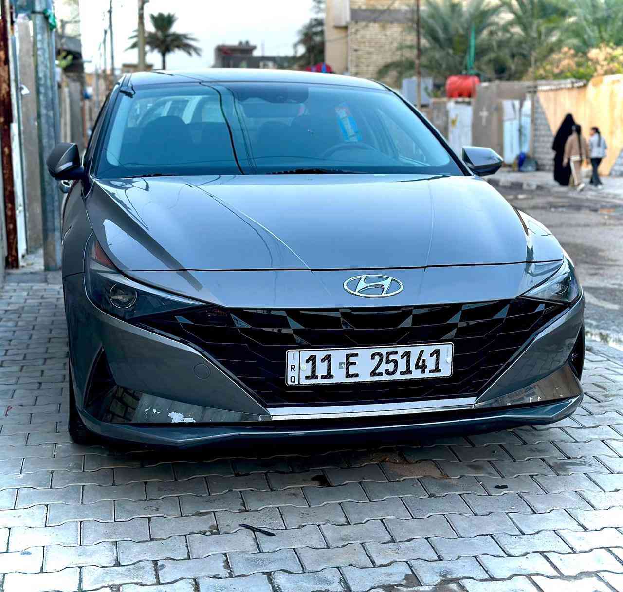 السلام عليكم للبيع الانتره موديل 2022 مكينه 2000 السياره جديده صور حادثها موجوده وبيها باب تبديل فقط الباقي مكفول  مكينه كير  كفاله بسمي شرط التحويل تخم تاير جديد السياره فول عده الفتحه  مكان بغداد السعر 155 وبيها مجال بسيط لاستفسار ***********
