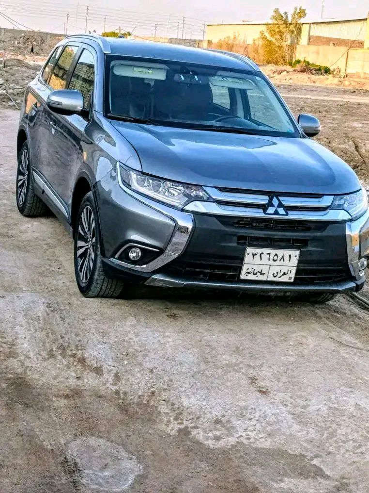 متسو بيشي اوتلاندر2019 ياباني 7راكب عداد 60 سياره فول مواصفات نضافة الشركه بدون نقص تحويل او وكاله سعر 150 بيه مجال حك الجيه ***********
