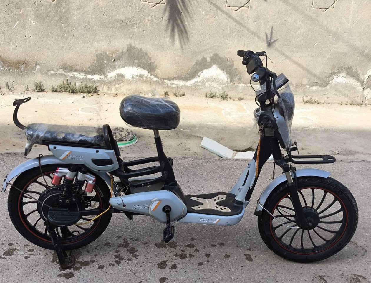 السلام عليكم ورحمة الله وبركاتة دراجة شحن للبيع مكان ديالى بعقوبة السعر 175وبي مجال اي استفسار علة هذا الرقم ***********
