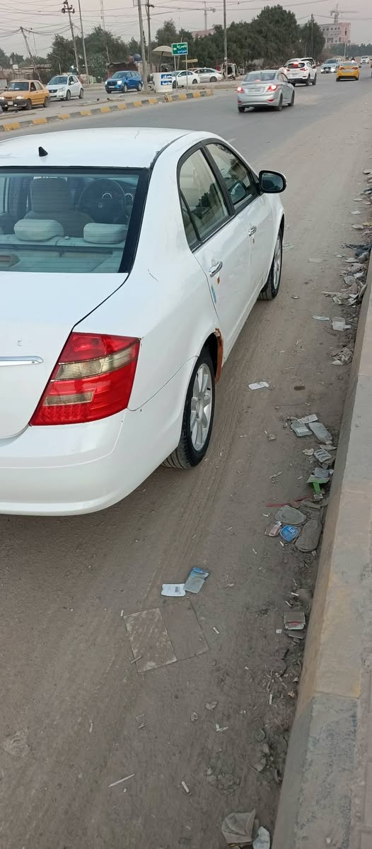 سلام عليكم/ جيلي موبل اوتوماتيك موديل 13/ بيها جاملغ امامي مبدل/ ورشه صبغ بجاملغ الخلفي/ 47/ مروس هم ترهم/***********/ مكاني ديوانية
