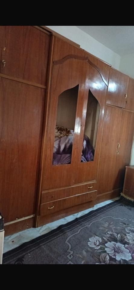 سلام عليكم غرفه
خشاب نجار البيع
كامله مابيه نقص ب٩٥٠ وبيه مجال***********
