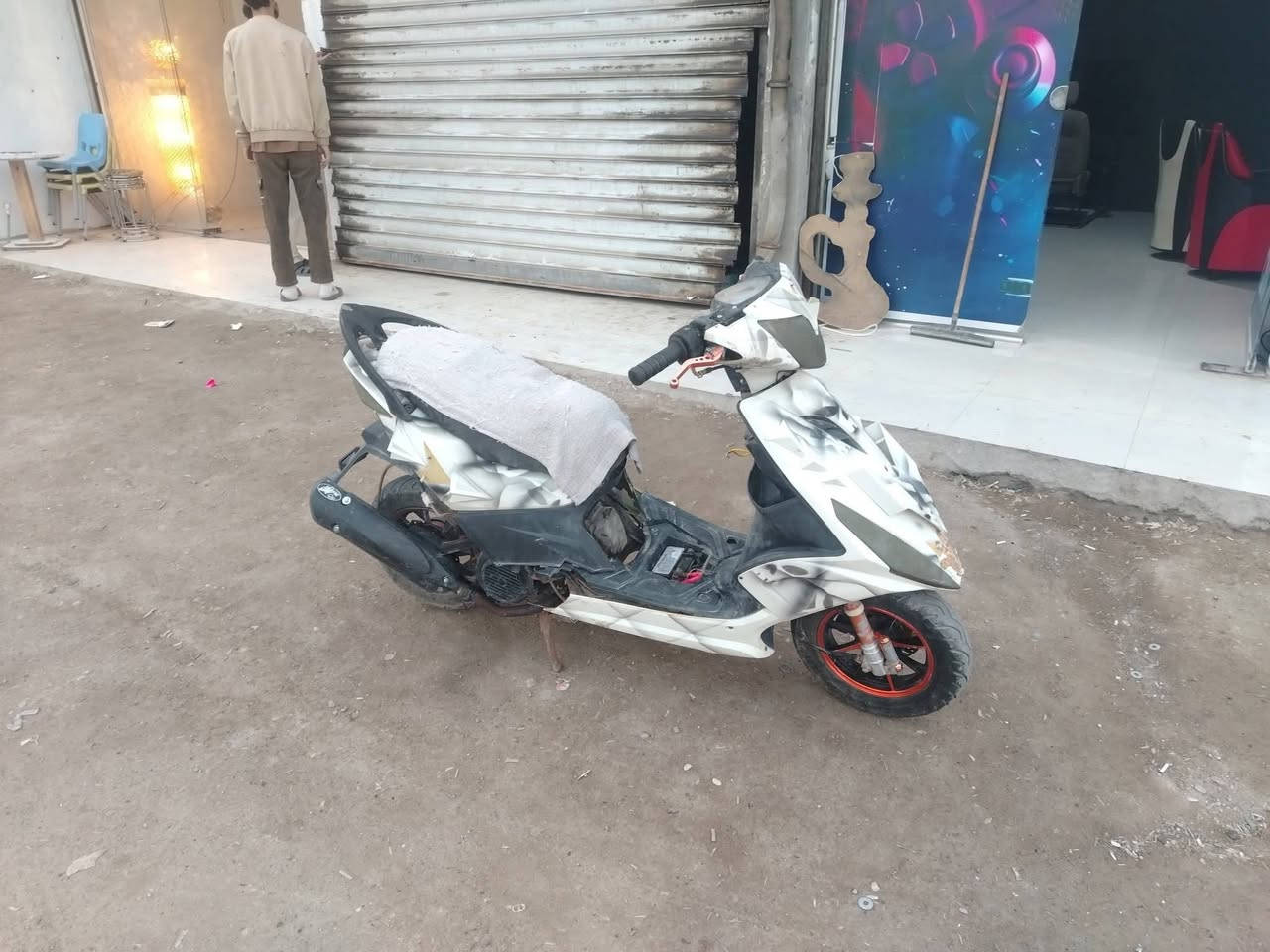 ماكس ثعلب 
شغاله ونهضة شك الكاع 
فقط بيه صوته بل مكينة اتوقع فيلسة 
سعرة 125 وبيه مجال قليل 
بصرة ابو الخصيب


**إذا كنت صاحب هذا الإعلان وتريد حذفه لأي سبب، رجاءا أرسل رسالة إلى الدعم الفني**