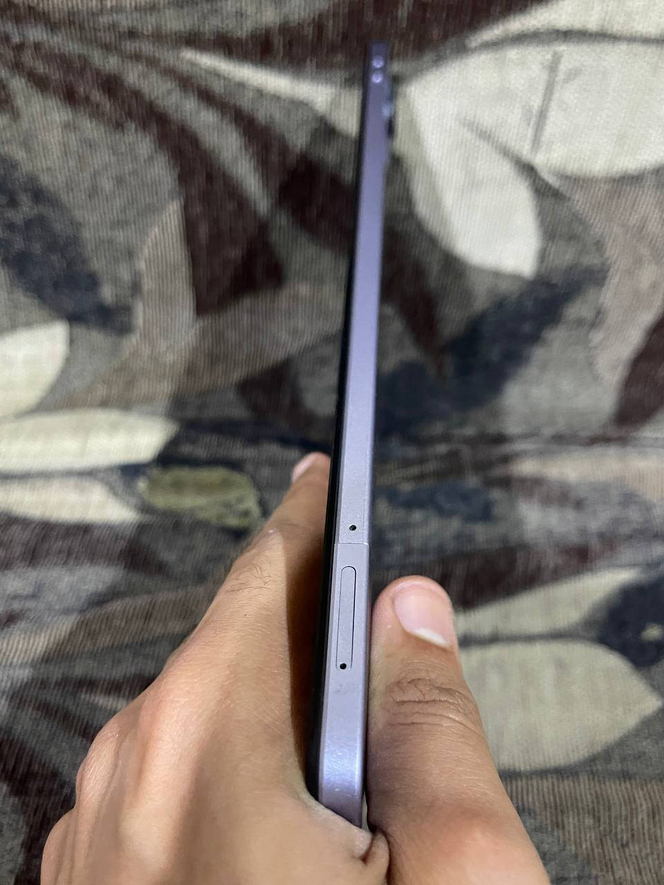 سلام عليكم ايباد Black view MEGA 1  ذاكره 256 بطاريه 8800 جهاز كلش كلش نضيف مستخدمه شهر واحد فقط كلش نضيف حجمه 11انج ملحقاته كامله من الكارتون و الشاحن والكفر والقلم مالته رجائا مو شراري لا يراسل ولا يدخل ويكسر بالسعر ابحث عنه وتعال سعر 280الف وبي مجال مكاني القبله حي المهندسين رقمي ***********
