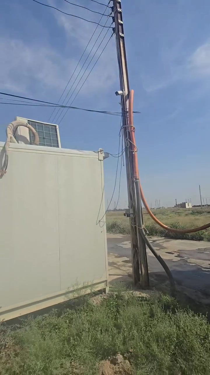 سلام عليكم يوجد تناكر. ماء  شرب.  تجهيز.  مزارع.  دخل بغداد.  ***********
