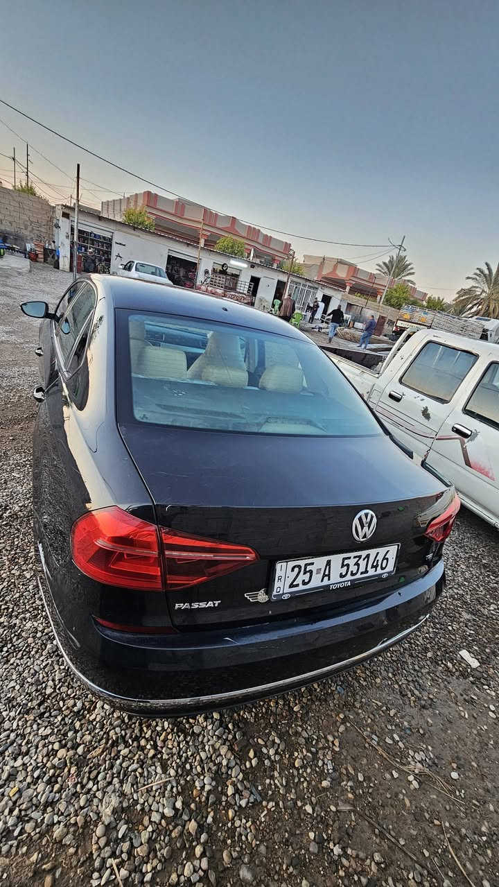 فولكسواكن باسات
2018 
محرك 20تيربو 
فول عدا الفتحة 
حساسات امامي خلفي 
رادار جانبي 
نقطة عمياء 
تحديد مسار 
اشاير بالمري 
كاميرا خلفية 
تثبيت سرعة 
كشنات جلد 
تحكم ستيرن 
كشنات امامي كهربائي +كشن السايق ميموري
تخم تاير جديد
صدر جديد 
سيارة مابيهة نقص 
بيهة 4 قطع صبغ ونص 
قطعتين اثر شخوط 
رقم كركوك انكليزي مشروع وطني 
السعر 105 وبيهة مجال بسيط 
***********
