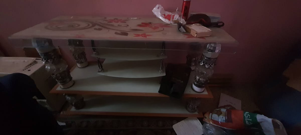 اغراض للبيع الاتصال على الرقم *********** وسعر مناسب جدآ
