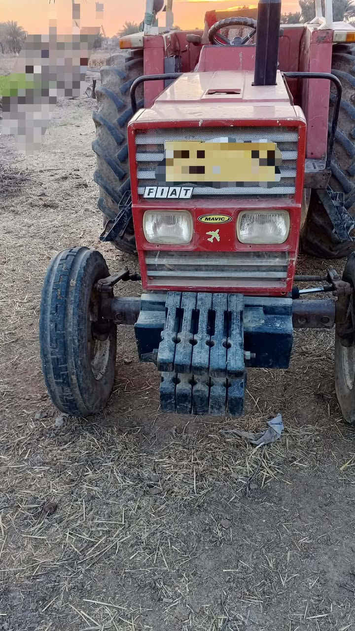 مكينه 780 موديل 82 محرك كير اكسن مشروط تاير اخو ‏‪***********‬‏الجديد سنويه و رقم السعر
