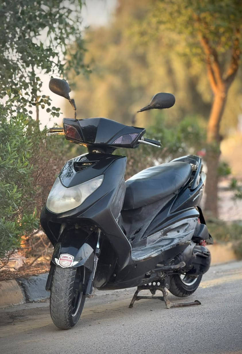 سكنز فحل خطين دراجه جديده وكل نقص مابيها  كامله مكمله سعر750 وبيها مجال قليل بغداد البياع
***********
