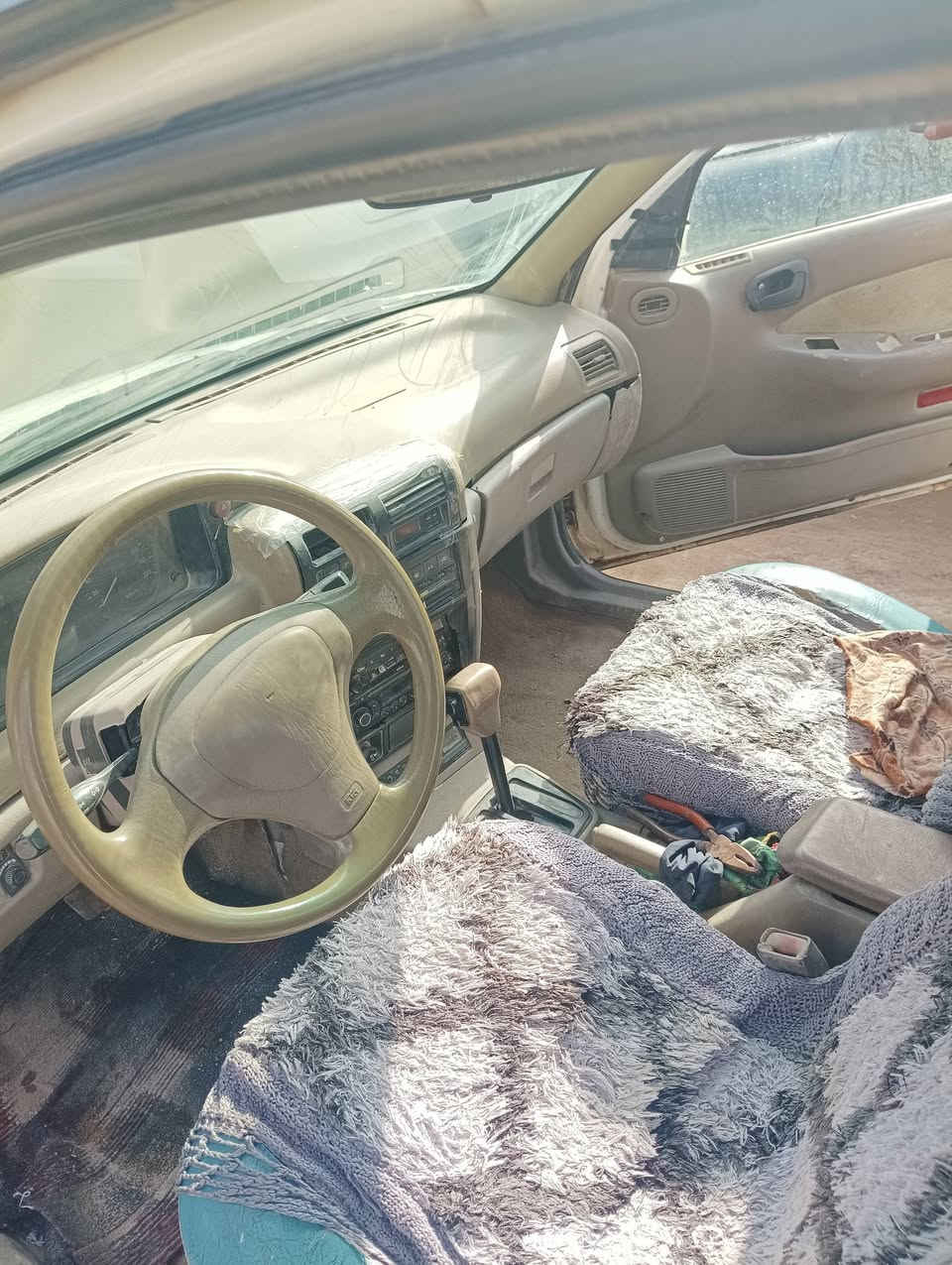 كيه سيفه موديل 194 رقم بغداد كير اتوماتيك السياره خير من الله بس عوزه مشط السعر 28  /***********
