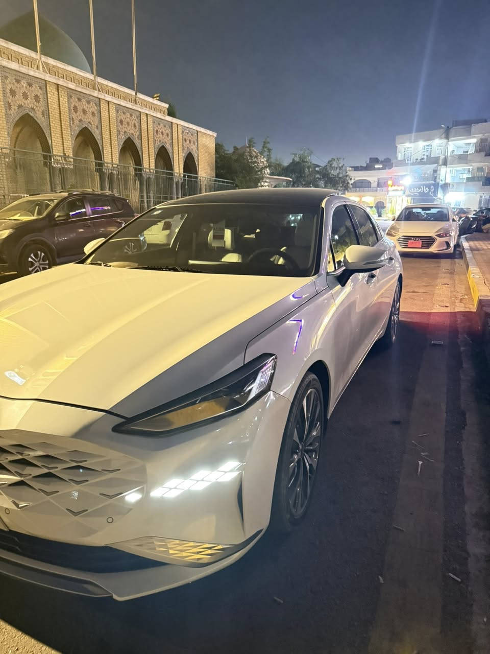 كيا كادينزا K8 2023 شكل الجديد فول مواصفات vipماشيه ٣٦ الف  السياره بحاله الوكاله ضمان الدوليه مكان السياره اعظميه للاتصال *********** السعر ٢٥٠$ دفترين وخمسين ورقه
