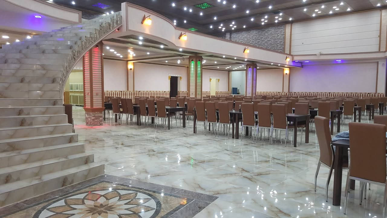 سلام عليكم للبيع مطعم طابو زراعي قابل للتصرف 6دوانم جاهز للعمل مع كل ملحقات بدون اي نقص لاستفسار اتصل على ارقام التالي ***********/.      ***********
