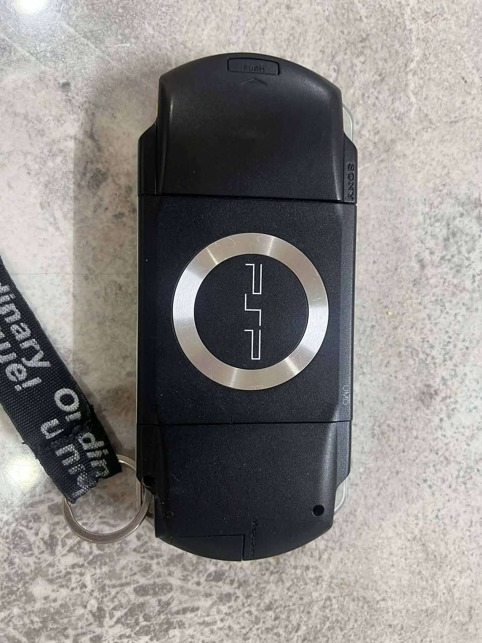 لدي جهاز PSP 1004 للبيع


**إذا كنت صاحب هذا الإعلان وتريد حذفه لأي سبب، رجاءا أرسل رسالة إلى الدعم الفني**