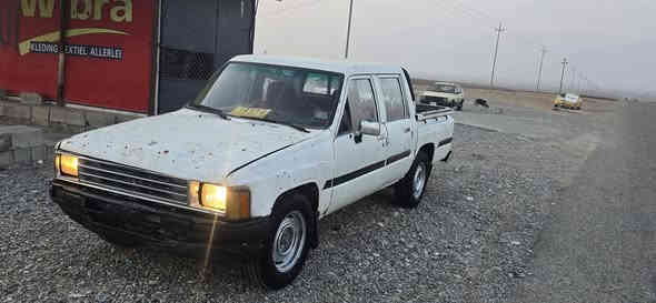 ژ٠م*********** توێتا پیکاب بۆ فرۆشتن مۆدیل ١٩٨٨گێرو مەکینەو ئەکسلی شانسی بەشەرت ئارم پلاسیکە ئارمەکەی ون بووە مەکینەی ٣ وایەو شەش گێڕە کارەبای مەزبووتە زۆر توندو تۆڵە سەقفو شانی زۆر جوانە سعر ١٤ گڵا
ناونیشان چمچماڵ
