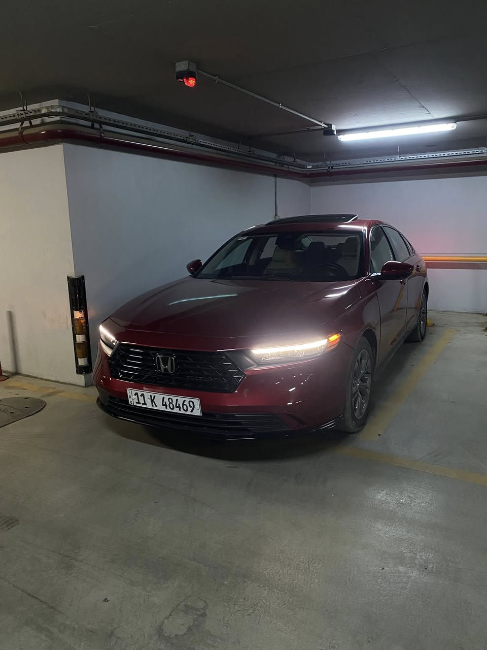 السلام عليكم
هوندا اكورد هايبرد 2024_ فئة Exl

عدد المسافه  21 m

• المحرك  hybrid 

المواصفات:

•تشغيل عن بعد

•فتحه

• كاميرا خلفية

• كراسي امامية كهرباء مع  ذاكرة خزن

• رادار امامي

•نقطة عمياء

• مانع تصادم 

• تصحيح مسار

• شفتات بالستيرن

• مثبت سرعة

• دخول ذكي 

• إنارة ترحيبية

• هندبريك كهرباء

•لايت عدسات زينون

• نظام اوتو لايت Auto

• لايت العالي زنون 

• حساسات مطر 

• أوامر صوتية

• 3 أنظمة قيادة (eco, ev, sport)

• تدفئة كشنات 

•كشنات جلد  

.ايرباك ستيرن وبردة فقط

.سيارة نضيفة وجديدة بمعنى الكلمة

حادثها موضح بالصورة جاملغ وباب بجم كبس بدون لا دواخل ولا شواصي

السعر200 وبيها مجال قليل

مكان بغداد الحريه  
***********
