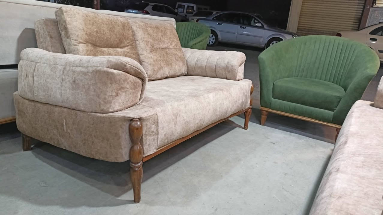 ♥️ ♥️ الراوي .. لبيع وشراء كافة الاثاث المنزلي ♥️♥️

العنوان اربيل فرمان بران 
شارع (15) قرب مدرسة السعاده الاماراتيه 

للاستفسار____فايبر +  واتساب  ***********  📞📱

يوجد لدينا اوسطه فتح ونقل وشد الغرف التركيه فقط بأسعار مناسبه 🔥🔥
