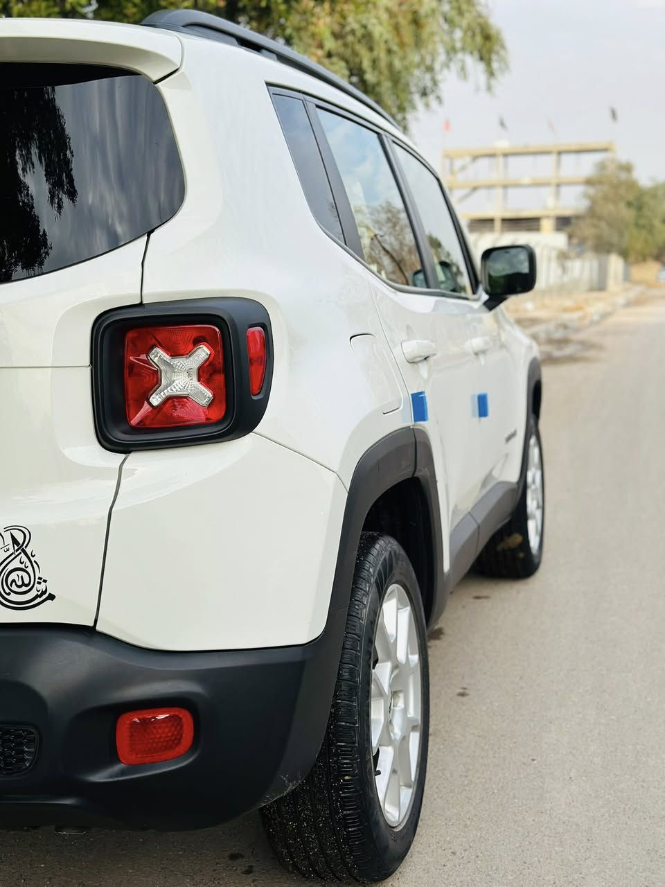 السلام عليكم للبيع جيب رنكد موديل 2023
ماشيه 27mi 

الحادث كما موضح في الصوره

فول موصفات عده الفتحه

فور ويل 4x4 

مكينه 1300تيربو

 السعر 140$ وبيهه مجال بسيط للطيبين مكان السياره بغداد 

اي استفسار اتصل على هذا الرقم 
***********
